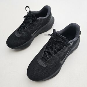 Nike Women Motiva Gore-tex Shoes